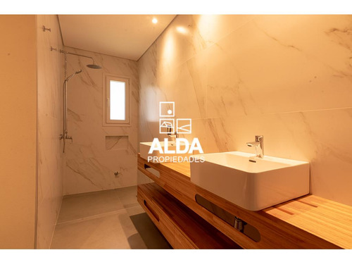 Casa Punta Colorada Piriápolis 2 Dorms Venta Ca501392