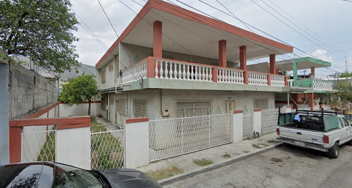 Casa En Venta En La Colonia Valle De Santa Lucia, Monterrey, Nuevo León. Lr
