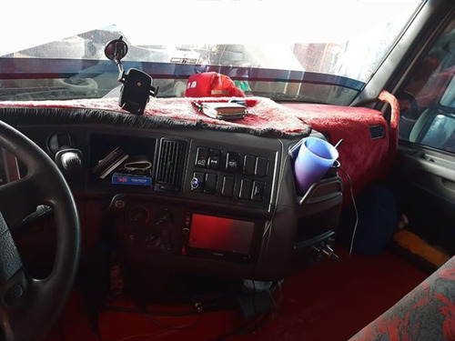Imagem 13 de 14 de Volvo Fh 440 Ishift 6x2 Ano 2011 Todo Revisado.
