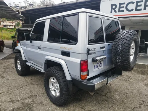 Toyota Macho Machito