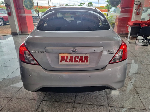 Nissan Versa VERSA 1.6 16V FLEXSTART SV AUTOMÃTICO