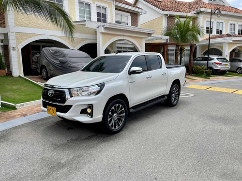 Toyota Hilux 2.8 Srv Automatica 4x4