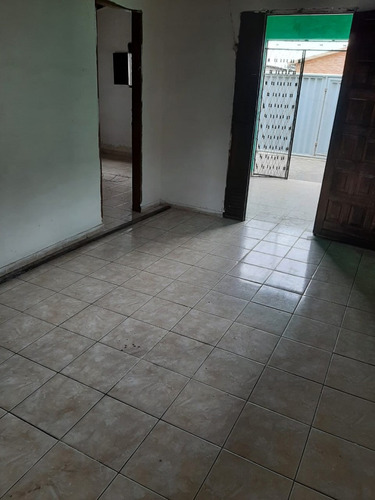 Imagem 6 de 10 de Casa Para Venda - 009924