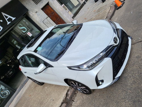 Imagen 6 de 16 de Toyota Yaris 2022 1.5 107cv S Cvt