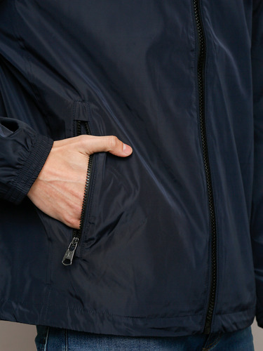 Chaqueta Ligera Con Gorro Azul Calvin Klein