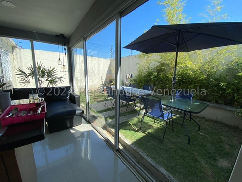 Gabi Irastorza De Rentahouse Vende Linda Casa En Villas De Yara Codigo 24-22962, A Tan Solo 10 Min De Barquisimeto, Cocina Y Pisos Modernos, Con Tanque Y Acogedora Terraza.