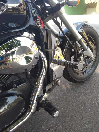 Suzuki Boulevard M800