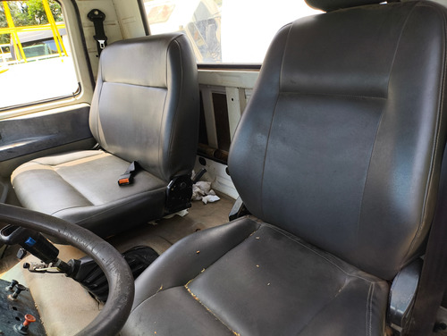 Vw 31260 Ano 2008 6x4 Traçado Com Tanque Pipa