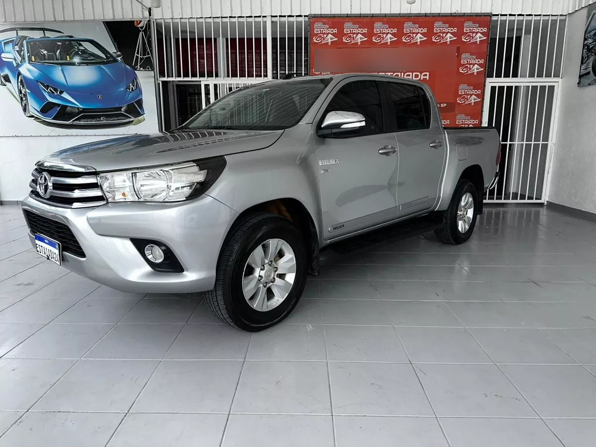 Toyota Picape Cabine Dupla Toyota Hilux Cabine Dupla 2.7 SR CD 4x2 (Flex) (Aut)