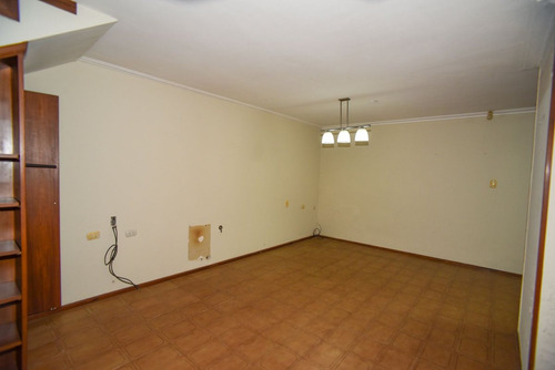 Venta De Casa Macrocentro 3 Dor, 2 Cocheras