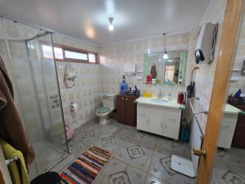 Vende Casa Calle Sargento Candelaria Pérez, Recoleta