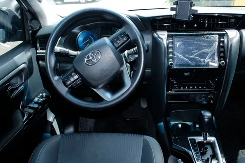 Toyota Fortuner 2.4 4x2 At 2021