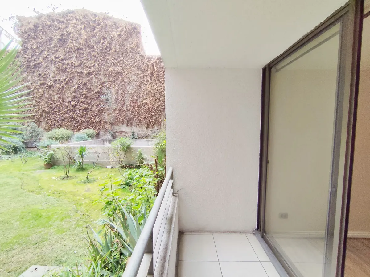 Imagen 3 de 15 de Edificio Av. España (1 Est. 1 Bod.) Vista Oriente Piso 6