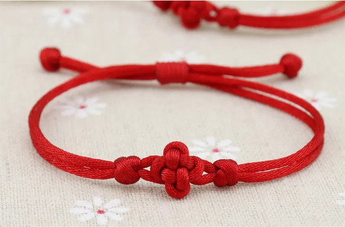 Pulsera Hilo Nudo Trébol Rojo Protección Suerte Unisex B180