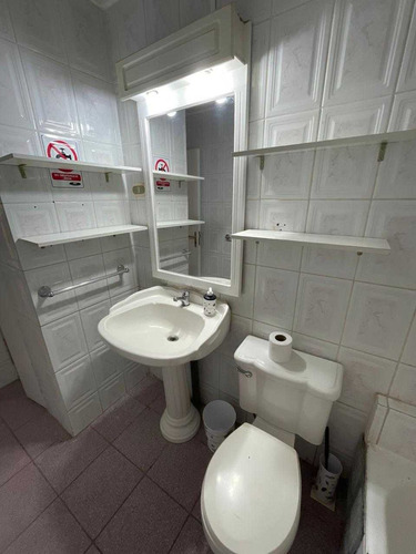 Amplia Casa En Arriendo (80084)
