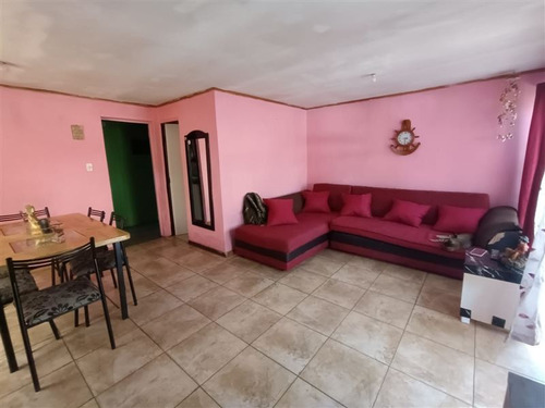 Casa En Venta De 5 Dorm. En Lo Prado