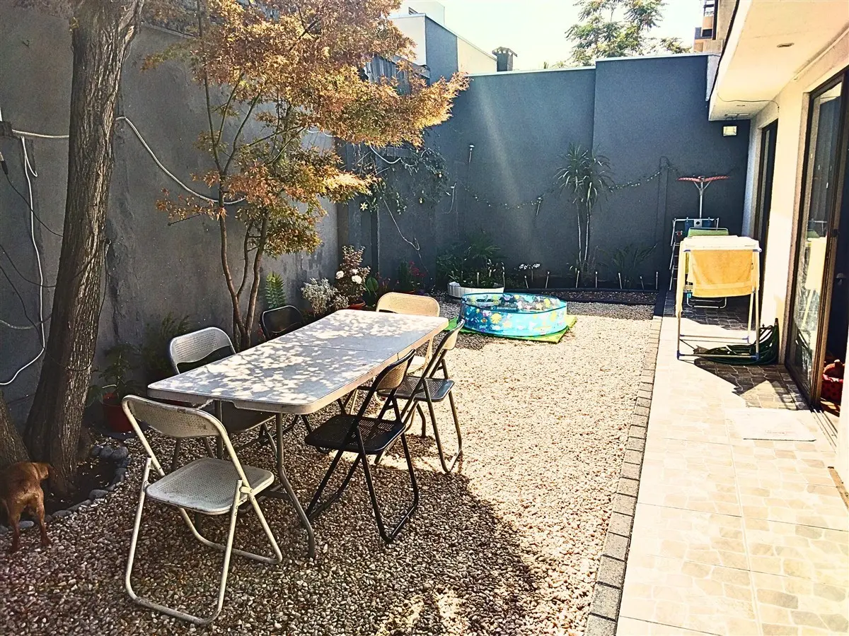 Imagen 2 de 11 de Casa En Venta De 2 Dorm. En Las Condes
