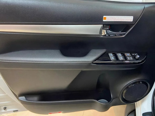 Toyota Hilux Pick-up 2.8 Cd Srx 204cv 4x4 At