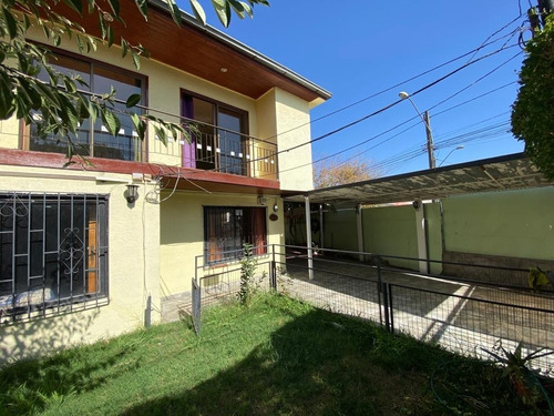 Amplia Casa Esquina De 5d Y 2b En Cerrillos.