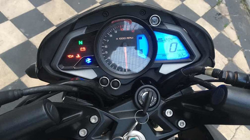 Bajaj Rouser Ns 200