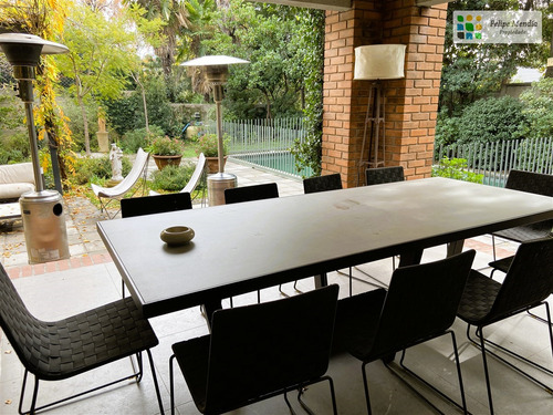 En Condominio, Como Nueva, 3 Dorm.3 Bños. Servicio Completo.