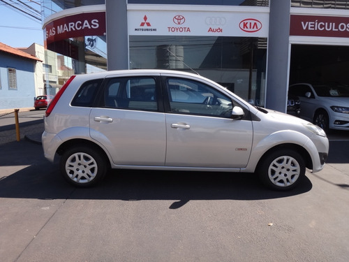 Imagem 7 de 9 de Ford Fiesta Rocam 1.6 Mecânico Flex