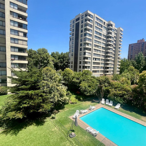Departamento En Venta De 3 Dorm. 2 Baños En Las Condes