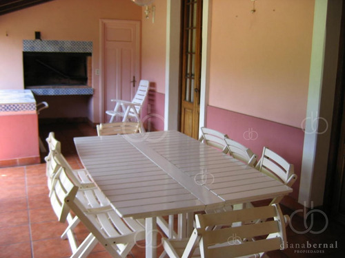 Imagen 26 de 29 de Punta Del Este, Chalet Con Gran Jardín, 4 Dormitorios Y Piscina-