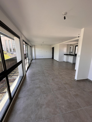 Venta Edificio Comercial - Corporativo - Residencial En Bloque, Barrio Guemes, Cordoba Capital