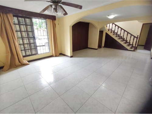 Casa En Venta En Las Hortalizas