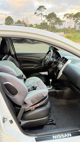 Nissan Versa 1.6 Exclusive At