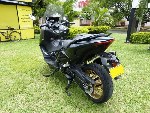 Yamaha T Max 560 D 2023