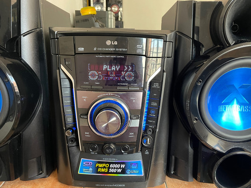 Minicomponente Lg Mcd605 Usado Negro 560 W