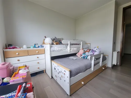 Departamento En Venta De 3 Dorm. En Lo Barnechea 2 Estac.