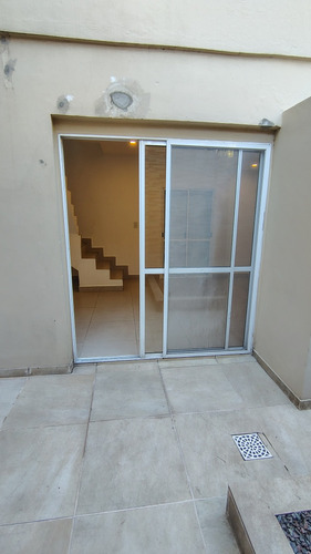 Departamento En Tapiales Al Frente, Dos Ambientes