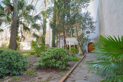 Orden De Vender! Hermoso Padrón Único Sobre Av. J. Suarez, Actualizada, Gran Terreno.