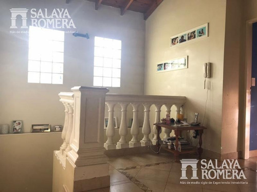 Imagen 15 de 19 de Casa En Venta 6 Ambientes En Amplio Lote Parque Cisneros -