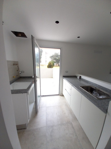 Imagen 14 de 14 de Pinamar Venta. Departamento A Estrenar!! Centro. Financiado.
