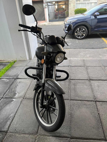 Vento Modelo Rebellian 200 Cc Clasic Colornegro