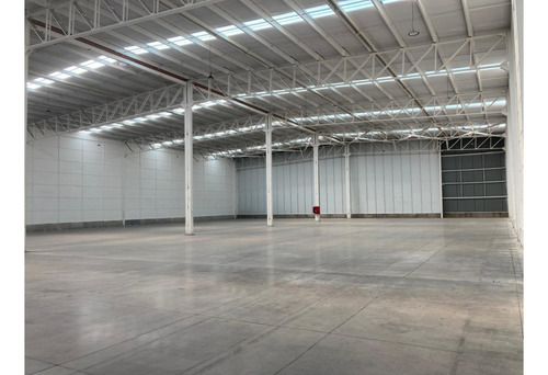 Arriendo Bodega De 2.468 M2 En Miraflores, Renca.