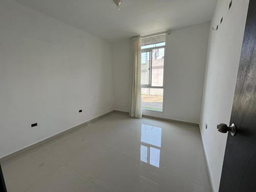 Imagen 10 de 15 de En Venta Apartamento En Residencias La O Av. 19 De Abril