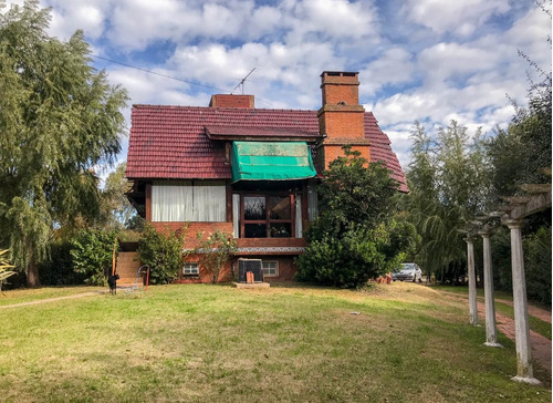 Imagen 4 de 12 de Imponente Casa En Venta, En El Trébol, Ezeiza.