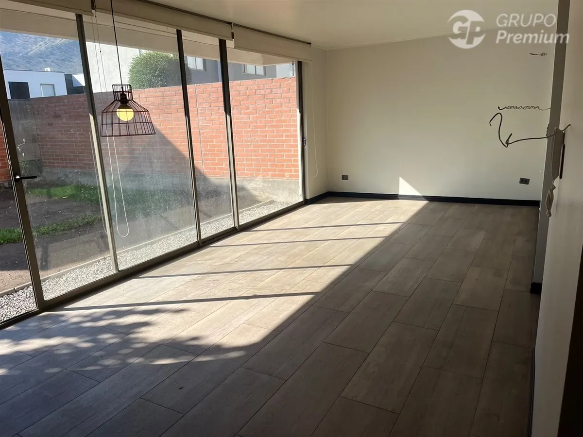 Imagen 3 de 24 de Arriendo Casa 3d/3b 88m2/136 M2 1 Estacionam. Pfontova Huech