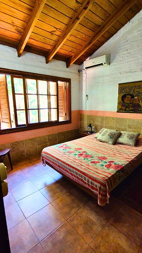 Se Vende Espectacular Casa En Santa Ana !!