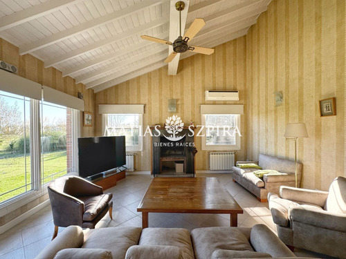 Casa En Venta En Los Puentes