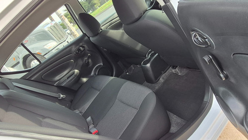 V-drive Versa Nissan 2021