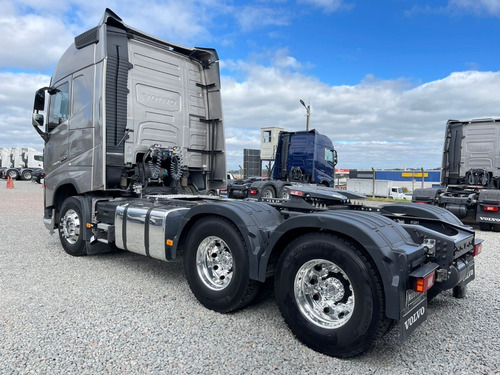 Imagem 4 de 18 de Volvo Fh 540 6x4 Ano 2021 Traçado Volvo Globetrotter 6x4