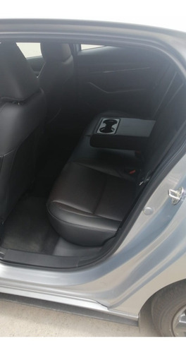 Imagen 5 de 8 de Mazda 3 I Grand Touring Hb At 2021 Plata