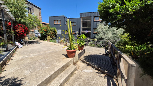 Loft 1 D / 1 B En Paseo 21 De Mayo Valparaíso