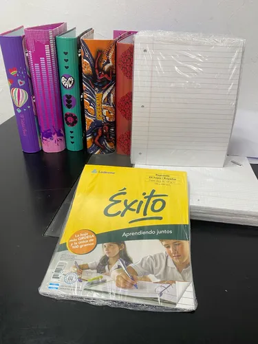 Carpeta Escolar + Repuestos De Hojas (rayada O Cuadriculada)